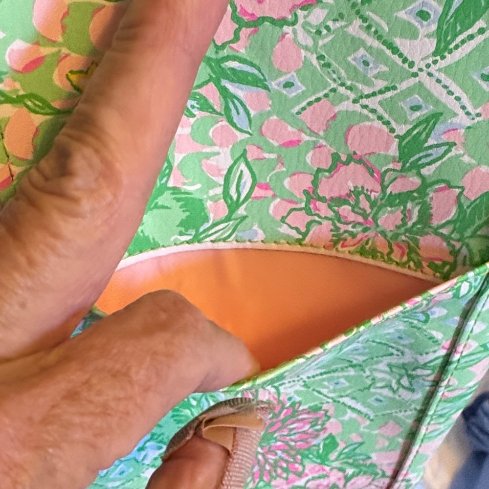 NWT Lilly Pulitzer Pink & Green Floral Travel Wallet, Lime Feeling Good; Sz: O/S - Picture 8 of 9